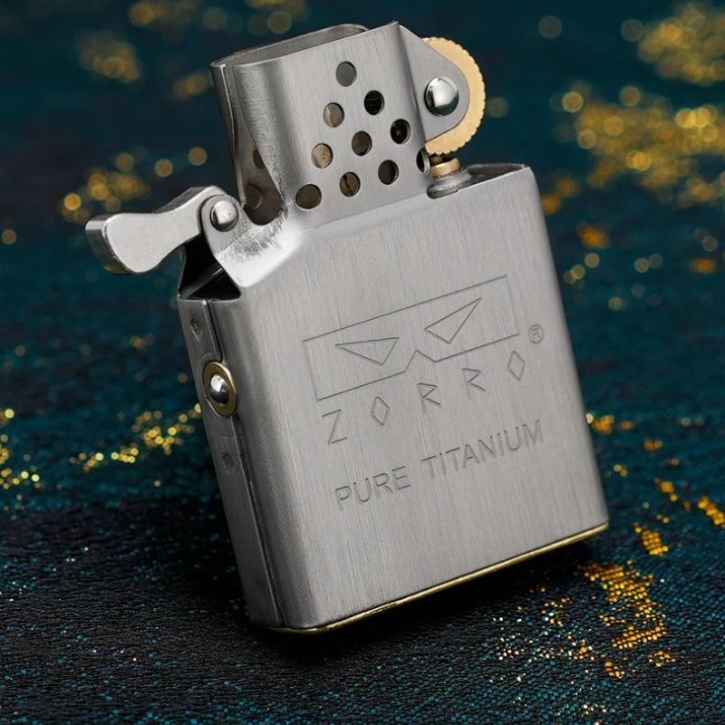 Lighter Insert Zippo - ZORRO İkinci Nesil Saf Titanyum Çakmak